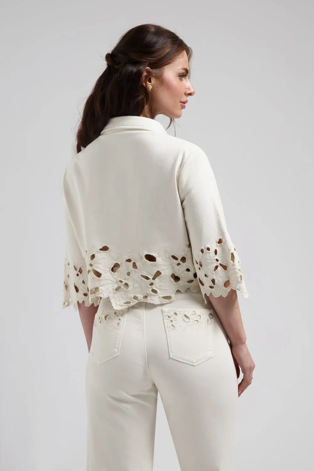 Florez Ruby blouse Soft white opengewerkt denim