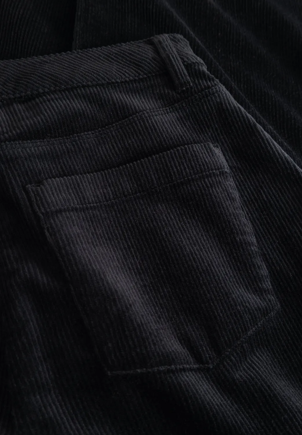 Laurie Charm Loose Corduroy ribbroek zwart medium