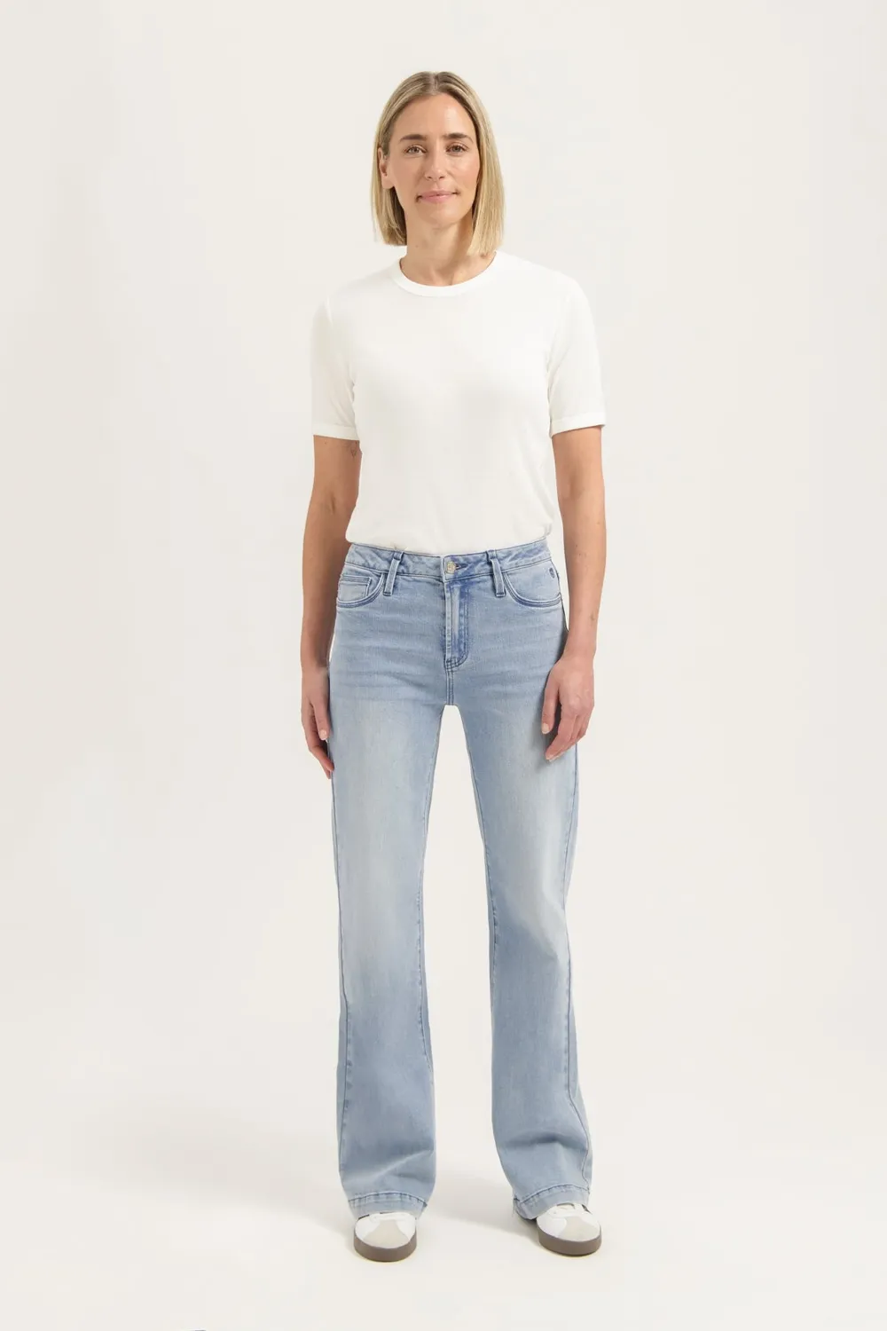 Florez Sophie straight jeans Cloudy Blue mid-waist