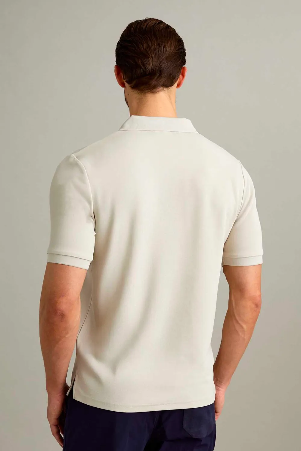 J18 polo korte mouw lichtbeige technisch piqué