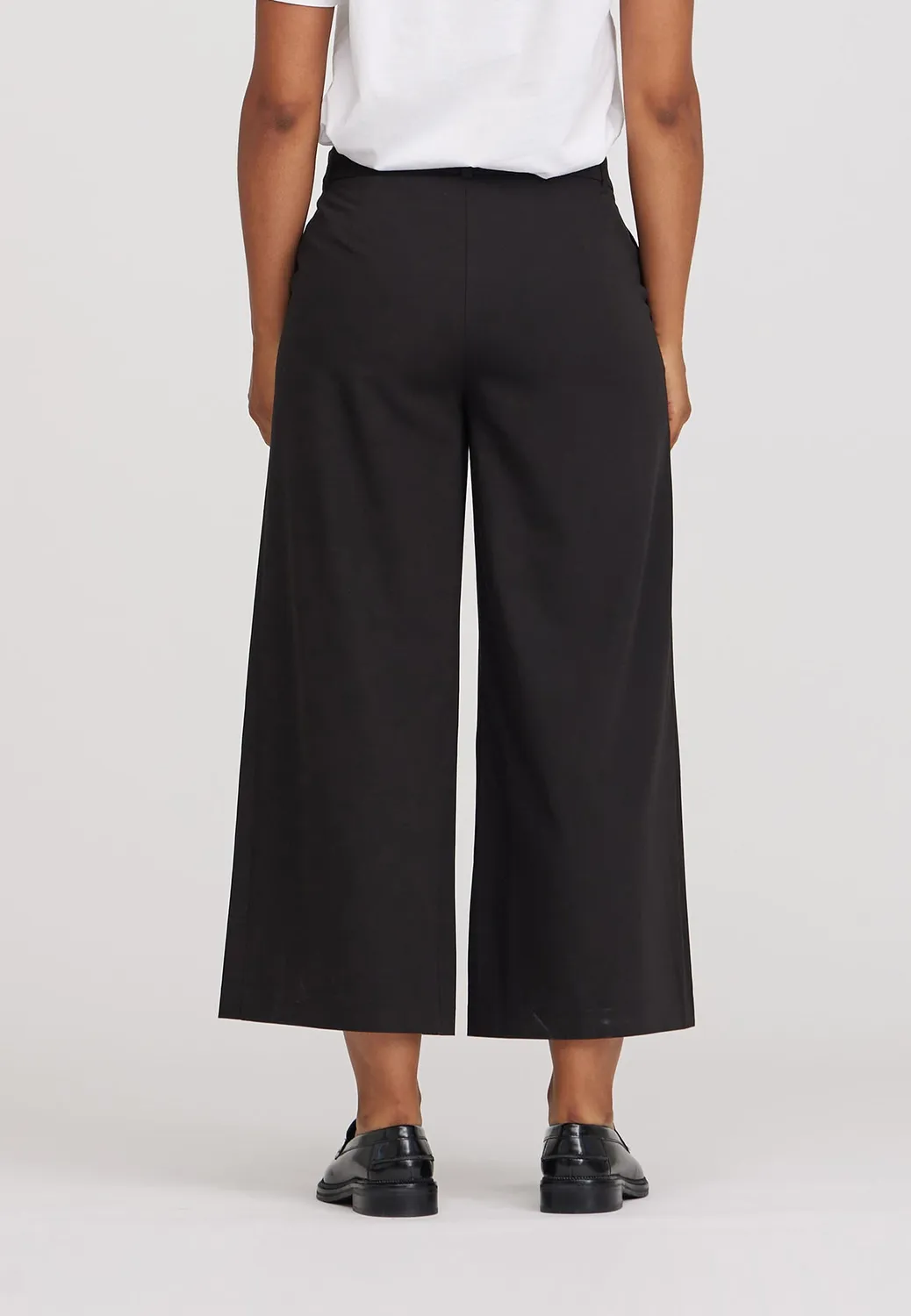 Laurie Lia Loose CL damesbroek Black cropped