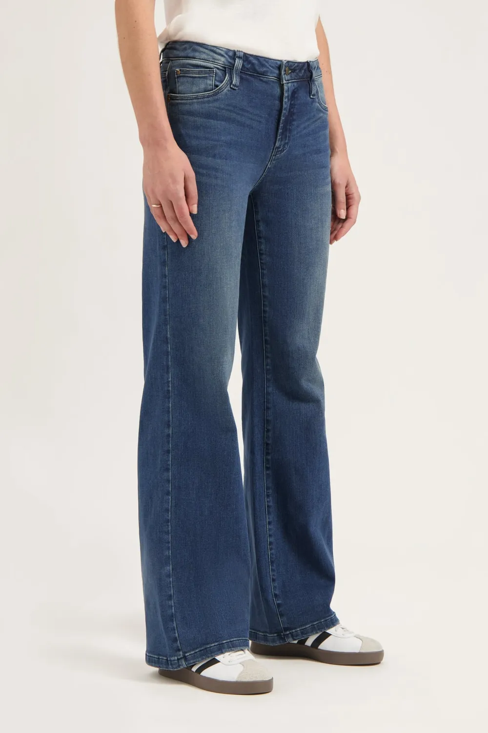 Florez Sophie Straight jeans Sky Blue mid waist