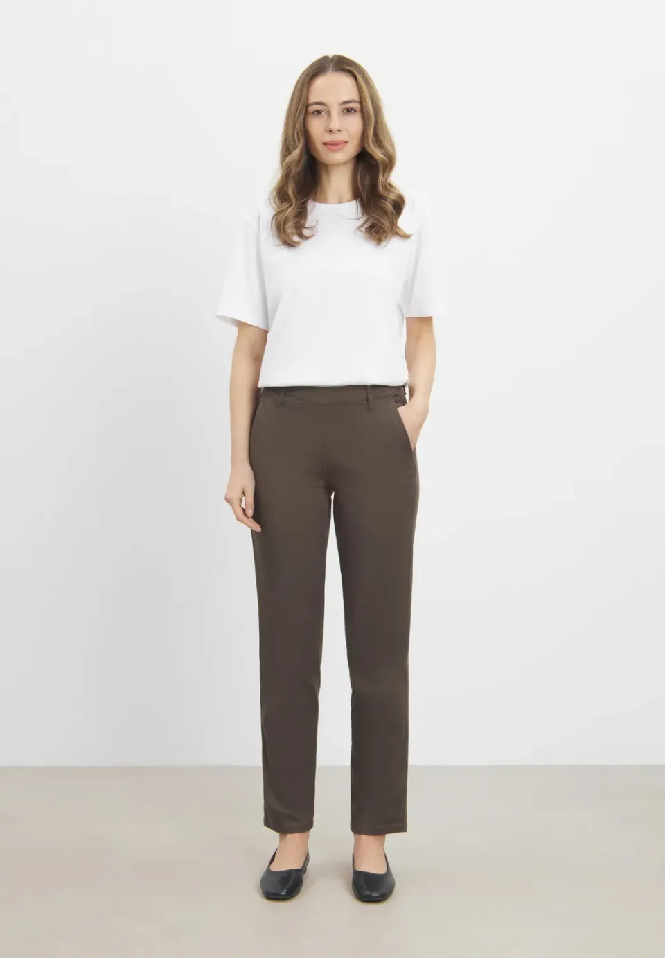Laurie Taylor Regular Short damesbroek bruin geborsteld