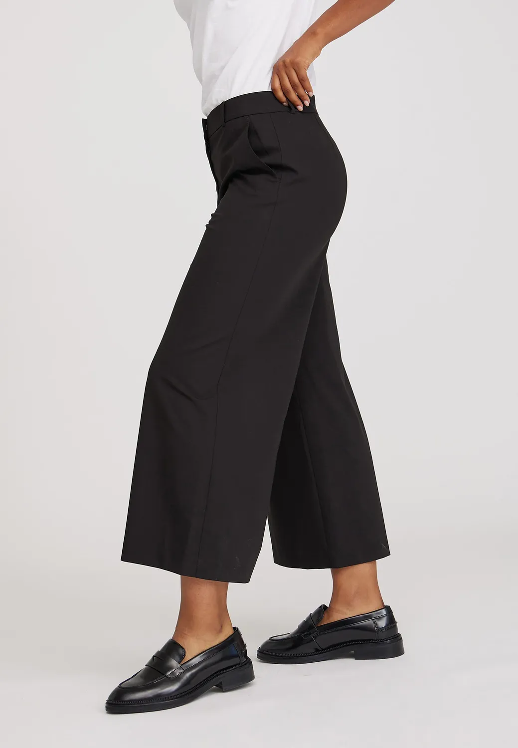 Laurie Lia Loose CL damesbroek Black cropped