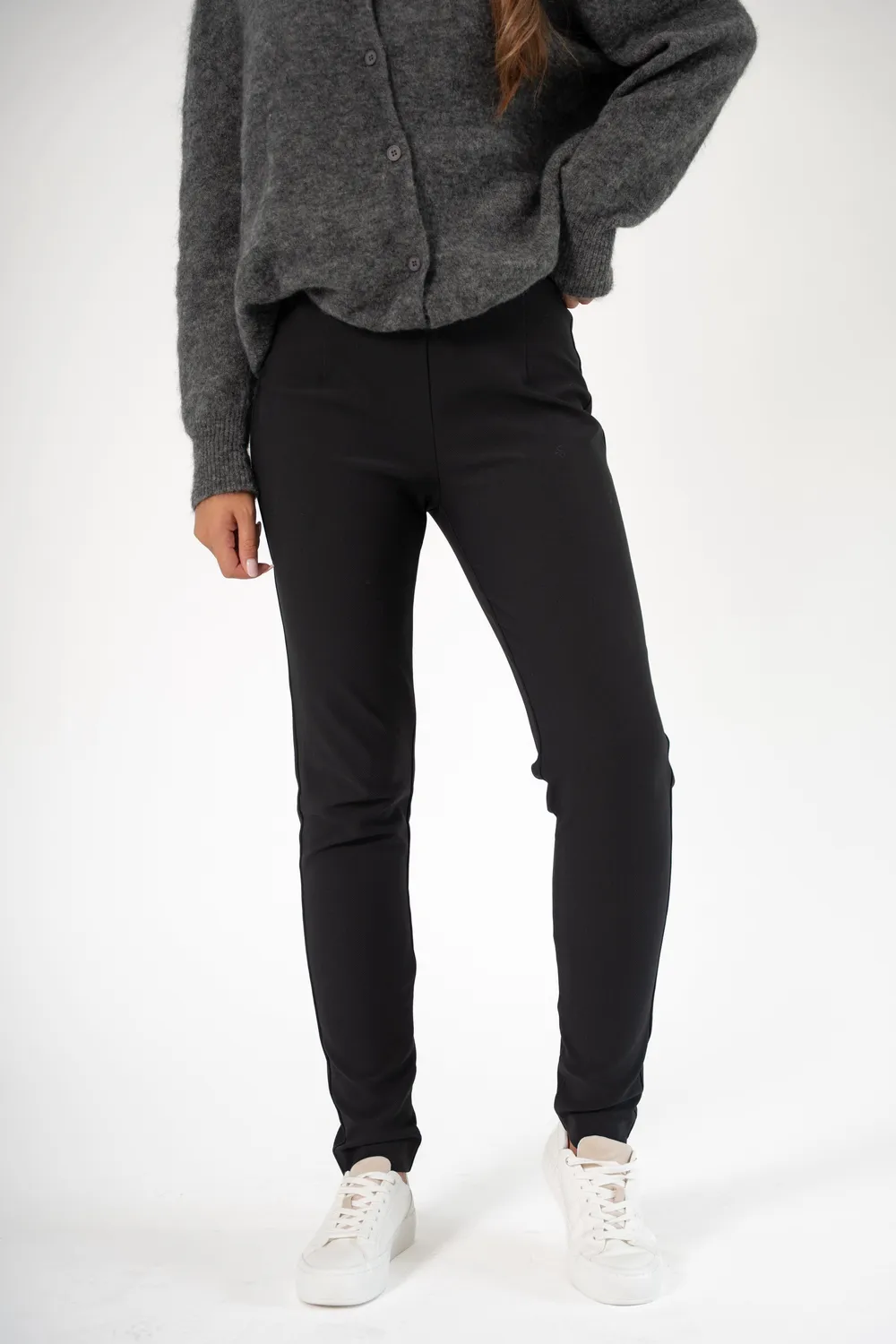 Corel Yael Sport legging zwart aansluitend