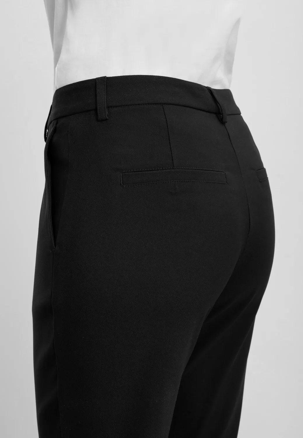 Laurie Julia Regular SL broek Zwart kort 75cm