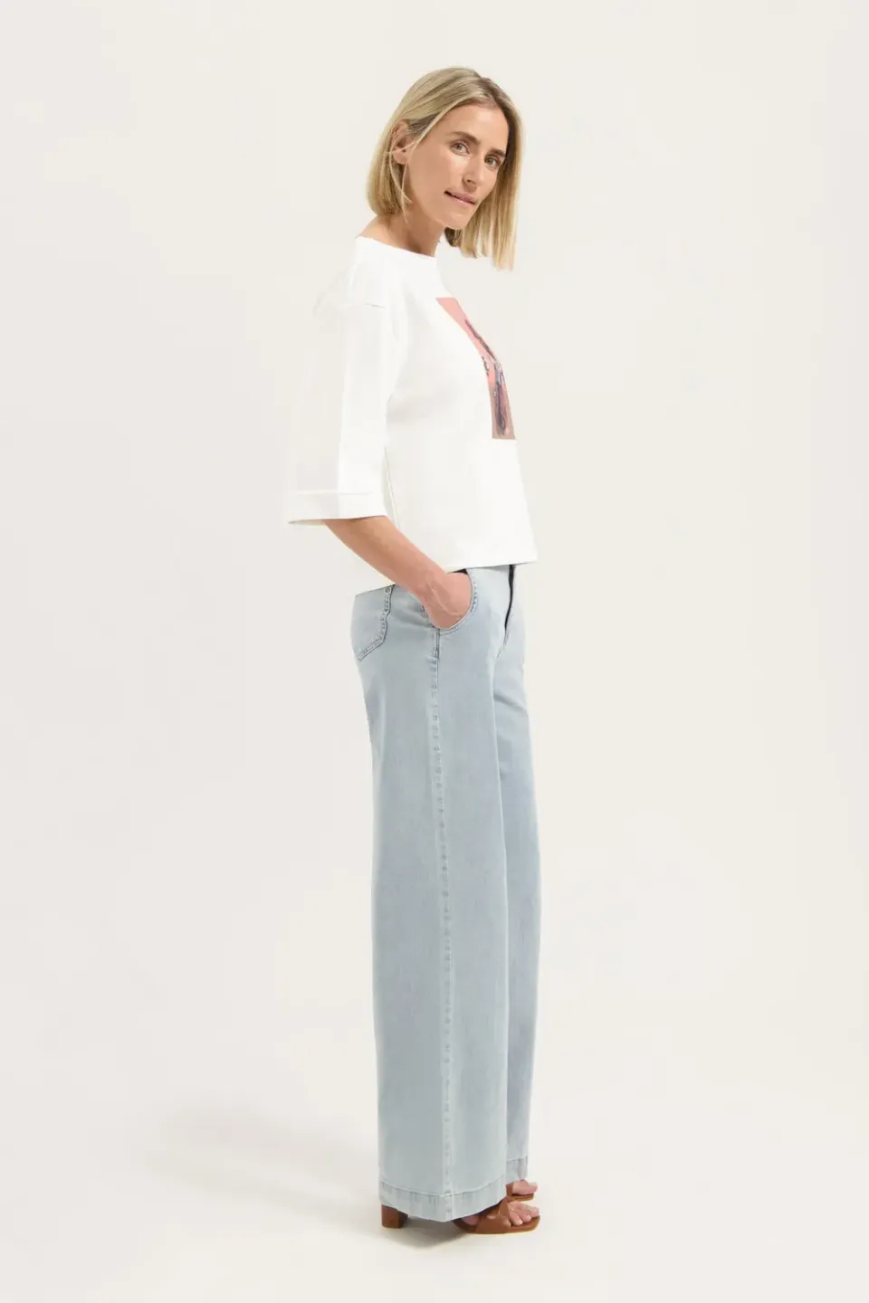 Florez Angela loose jeans soft blue wijd