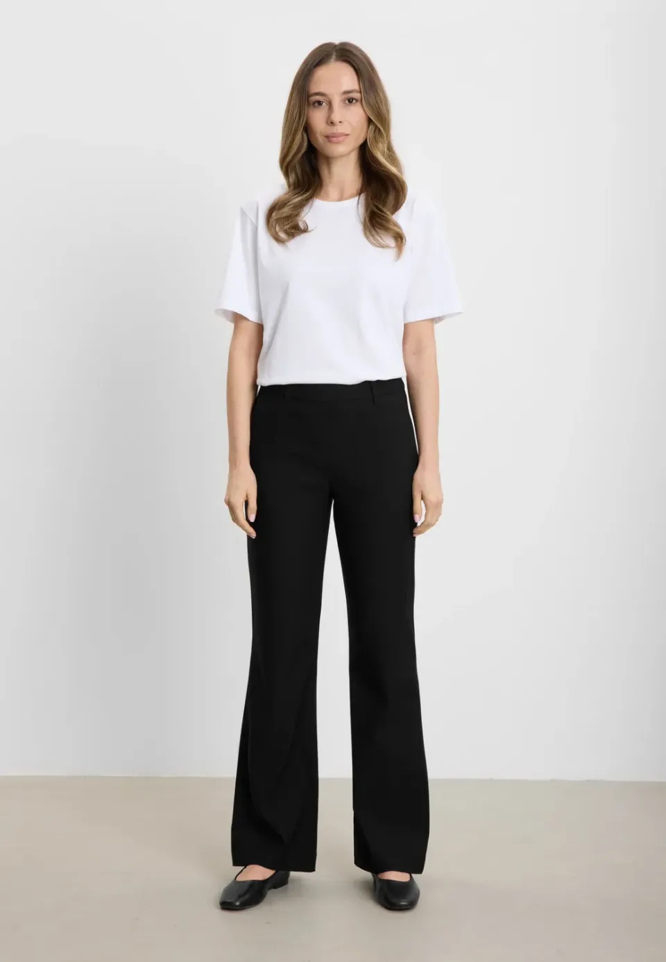 Laurie Zina Flare Regular damesbroek Black viscose