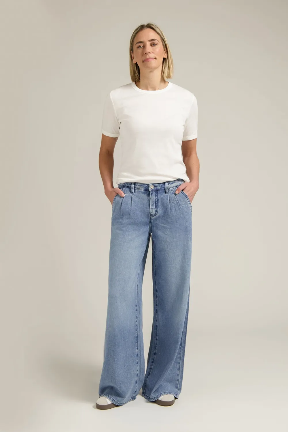 Florez Gina Loose jeans classic blue denim