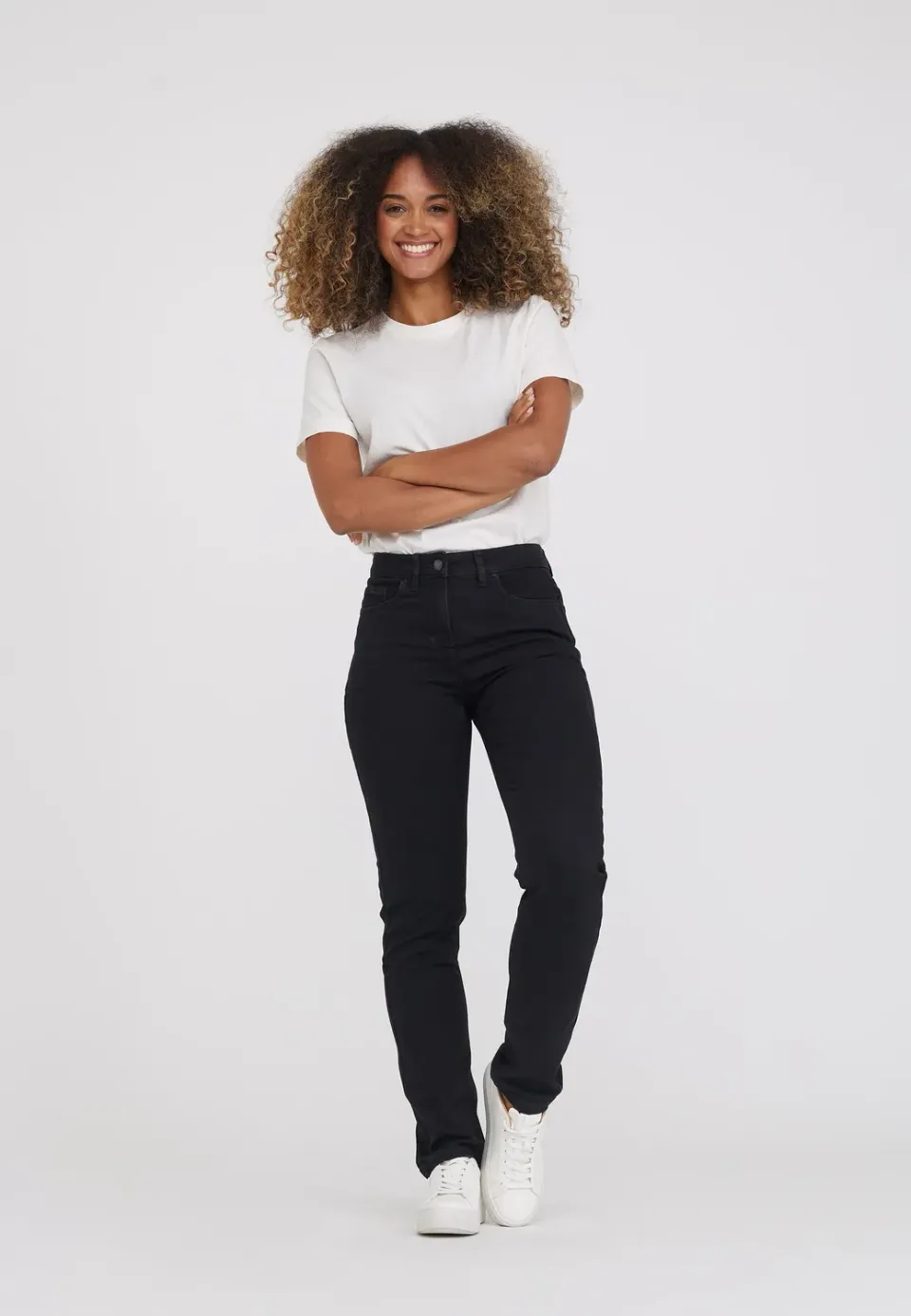 Laurie Charlotte Regular ML jeans washed black denim ecolabel