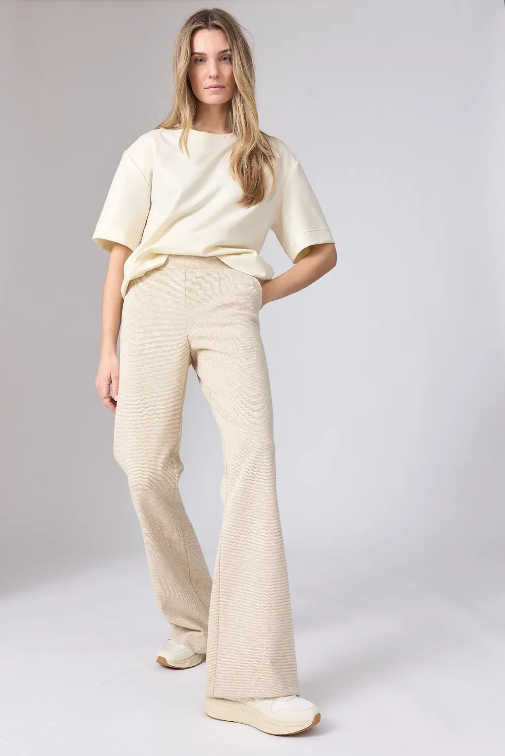 Corel Boa Flare Jaquard Lurex broek camel glans