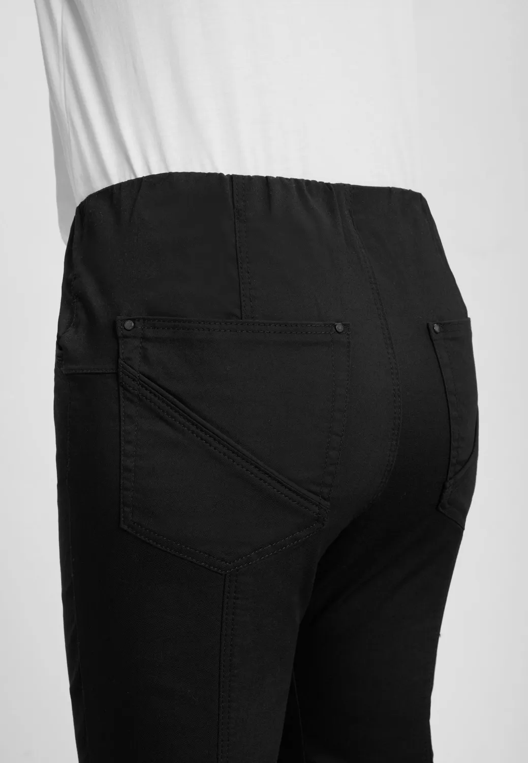Laurie Slender Rouge Regular SL broek zwart stretch