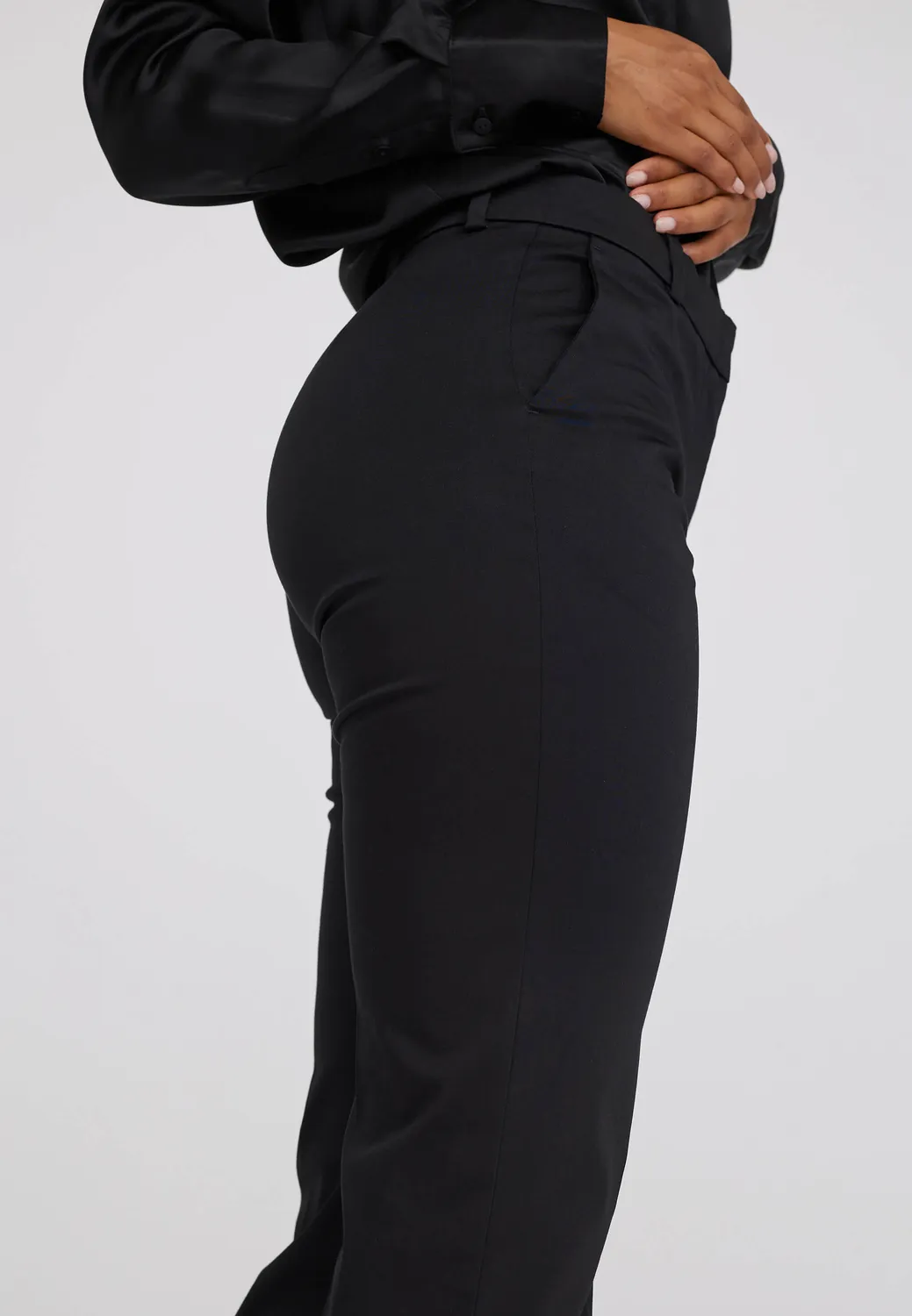 Laurie Judy Turn-Up damesbroek Black cropped katoen