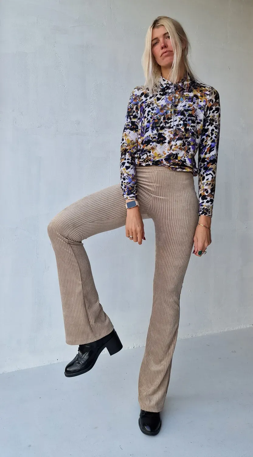 Madame Liz Flared Legging Rib Taupe Lengte 36