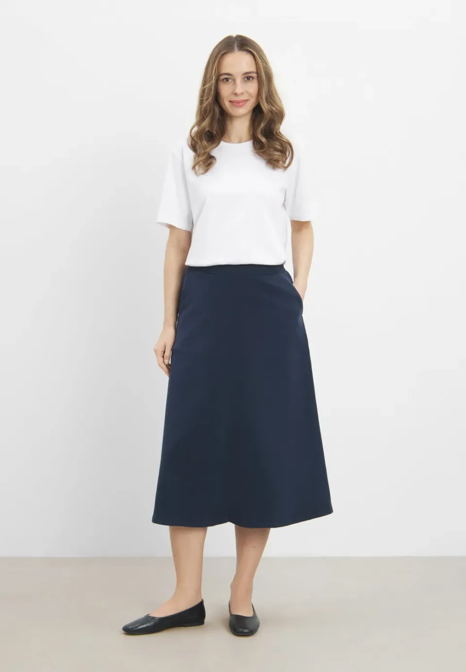 Laurie Sophia rok 80 cm navy stretch