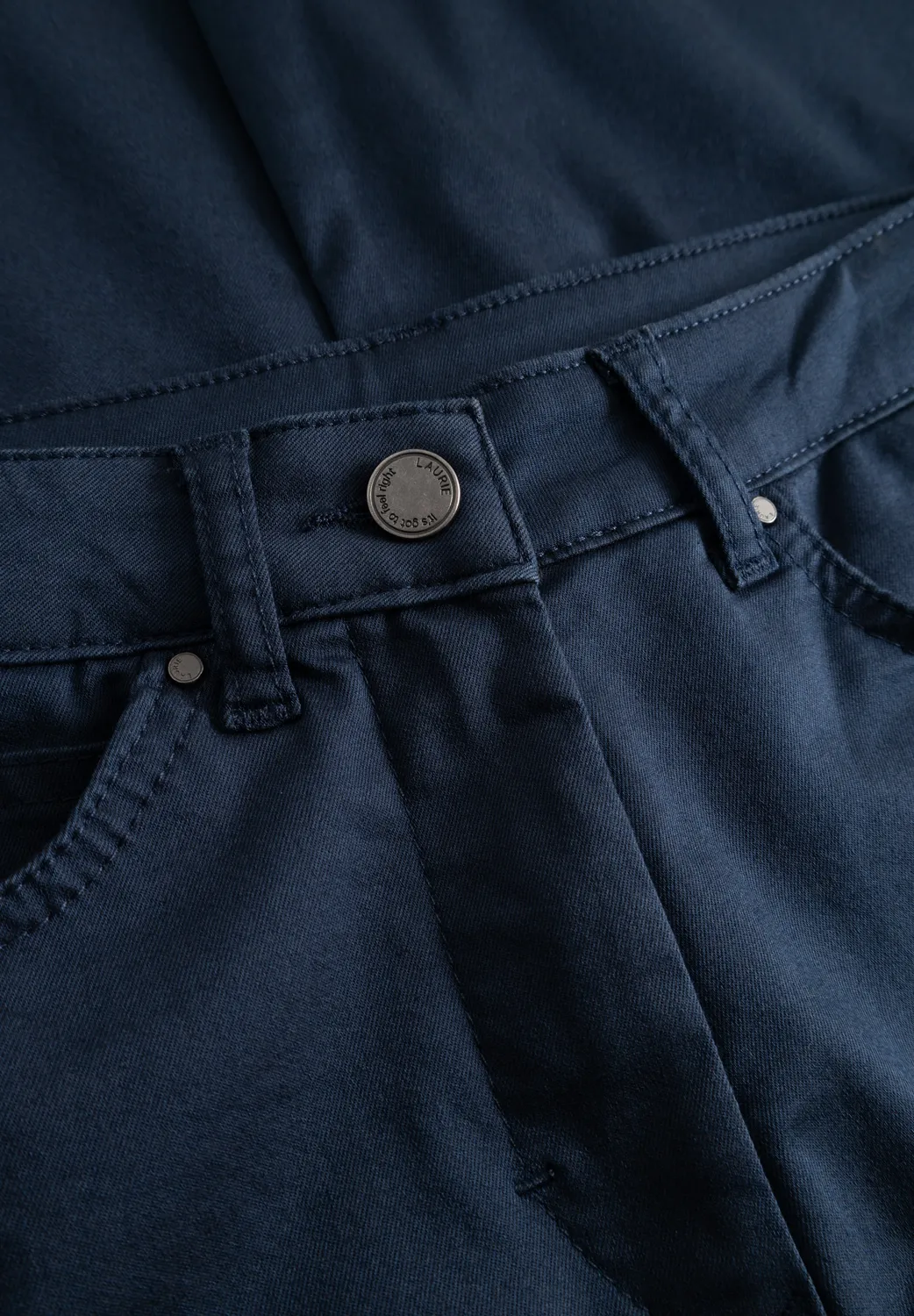 Laurie Amelia Straight ML broek navy stretch