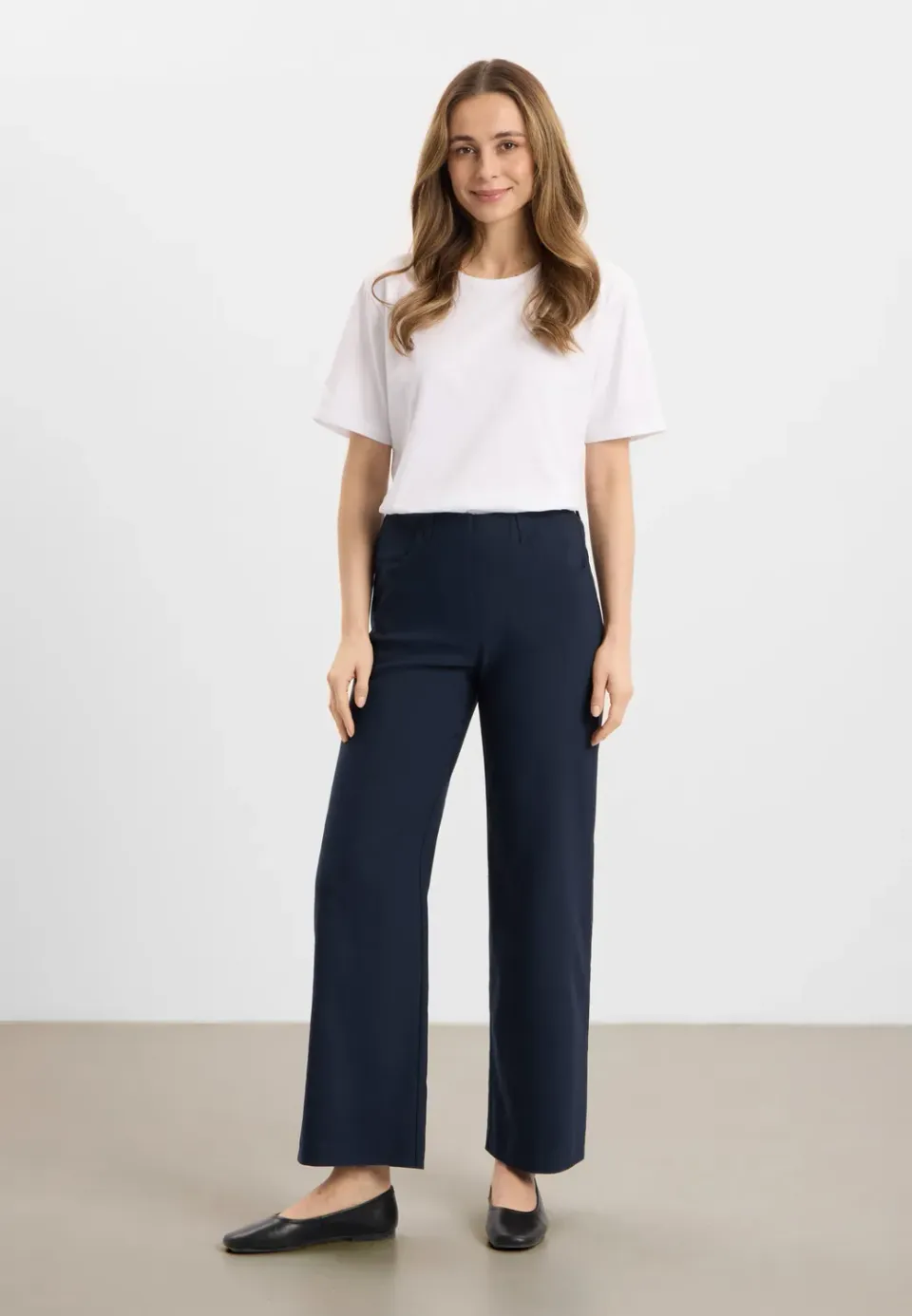 Laurie Donna Loose SL 101134 damesbroek navy korte lengte