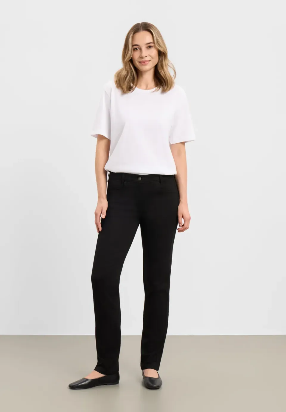 Laurie Serene 100623 Regular ML broek zwart 5-pocket