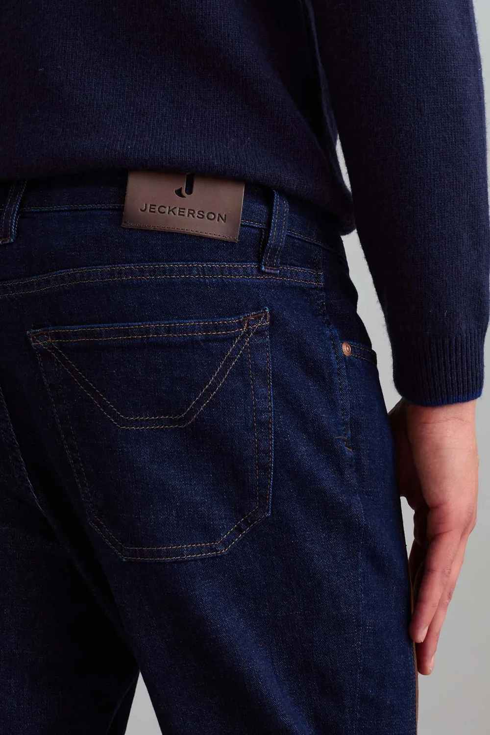 Jeckerson James toppa donker skinny jeans