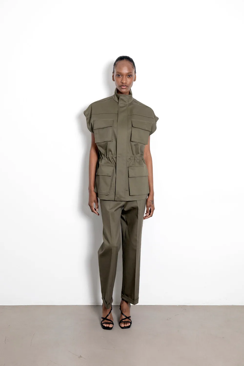 Nine In The Morning Milu MIU01 gilet dames olijf gabardine