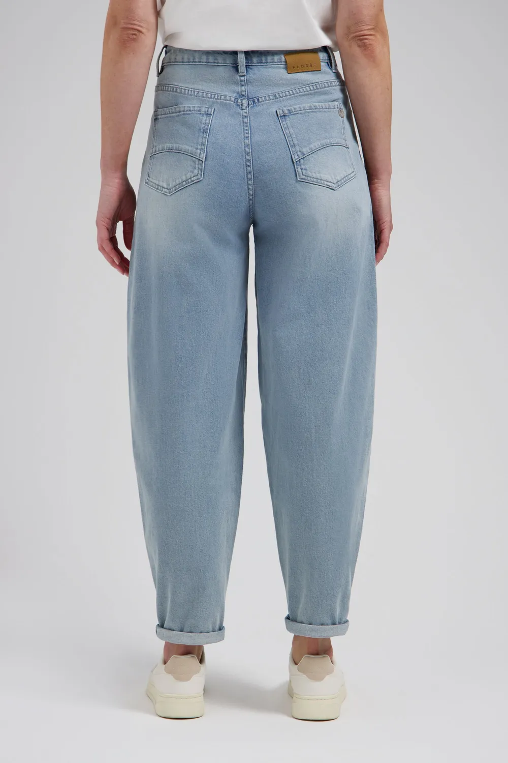 Florez Fani barrel jeans mid blue five-pocket