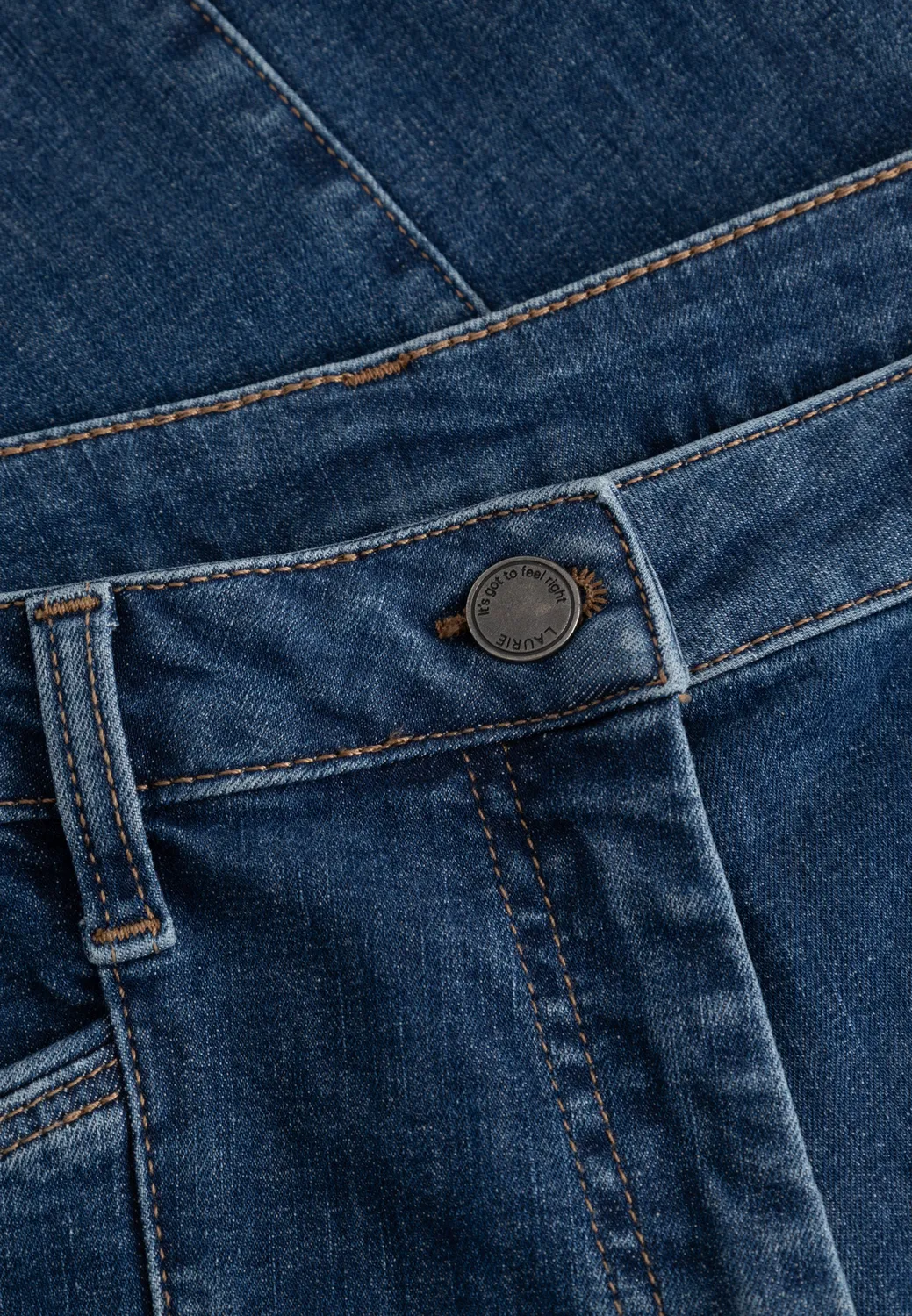 Laurie Slender Blanche Regular ML damesjeans Blue Denim