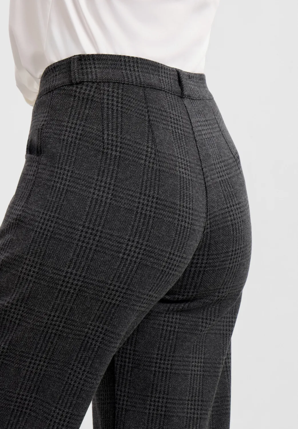 Laurie Donna Loose SL damesbroek Anthracite Check losse fit
