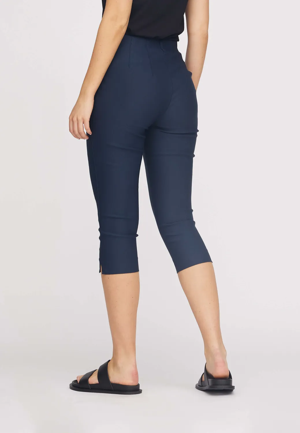 Laurie Elizabeth Slim Capri ML capri Navy stretch