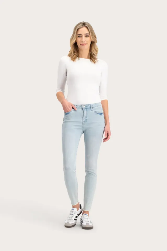 Florez Bobbi slim fit jeans soft blue stretch