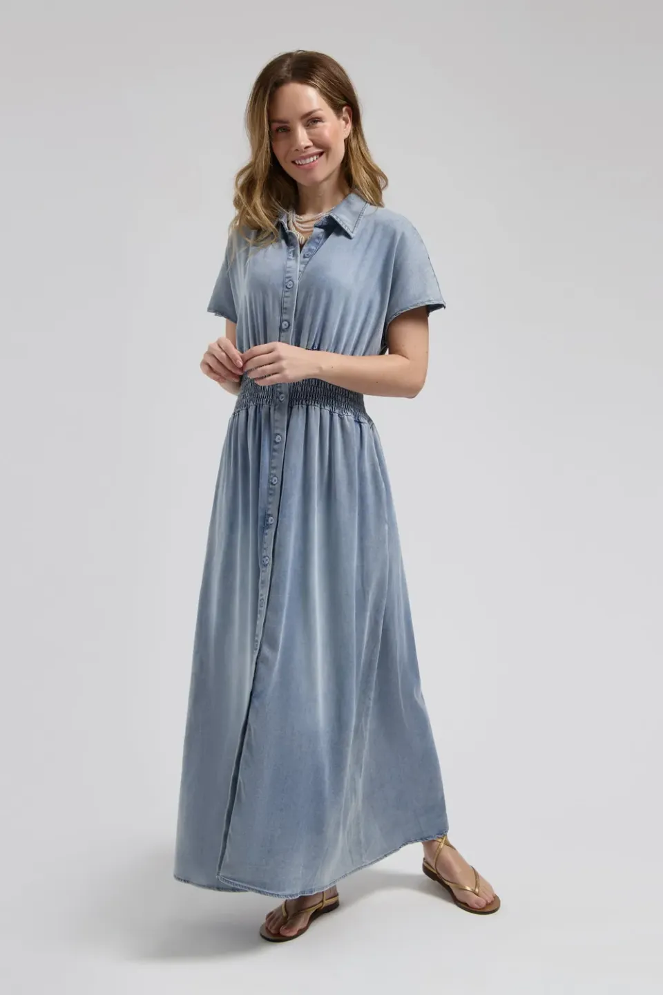 Florez Estelle jurk lichtblauw tencel doorknoop
