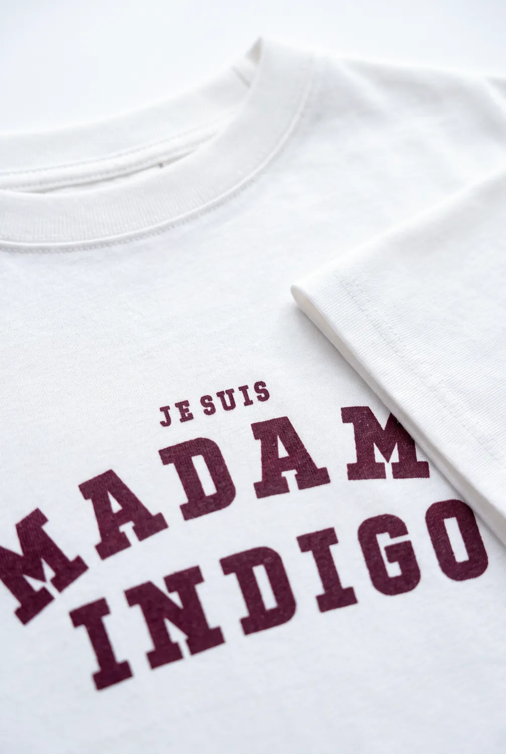 Florez Je Suis T-shirt wit mauve print relaxed