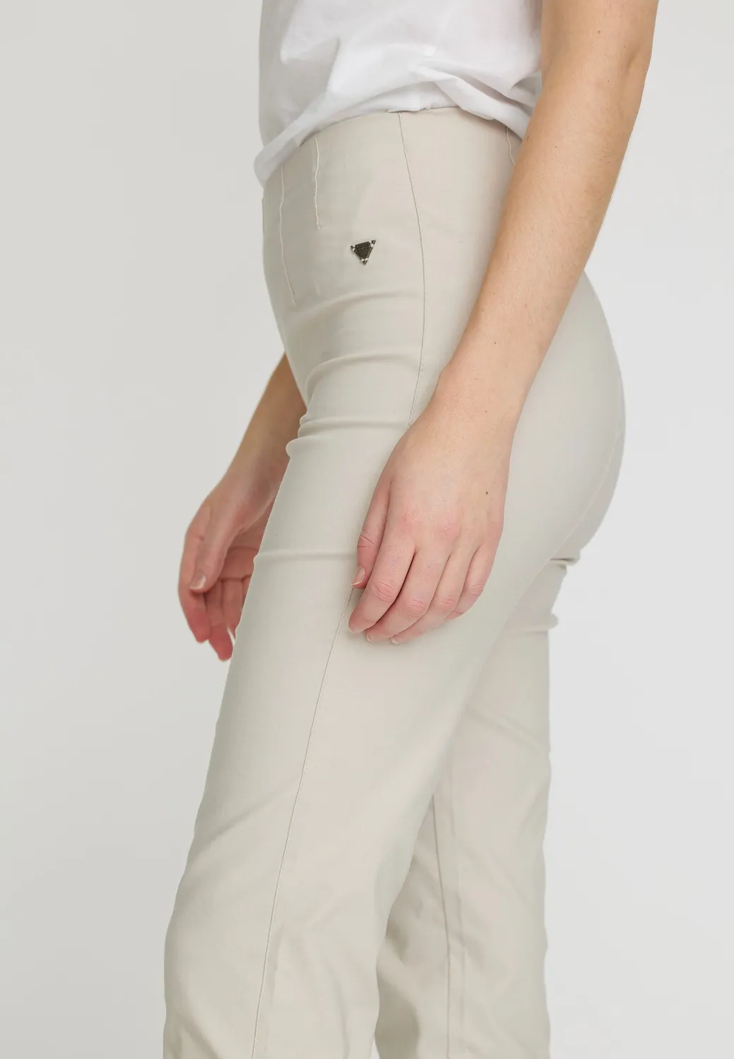 Laurie Betty Regular ML broek Grey Sand stretch