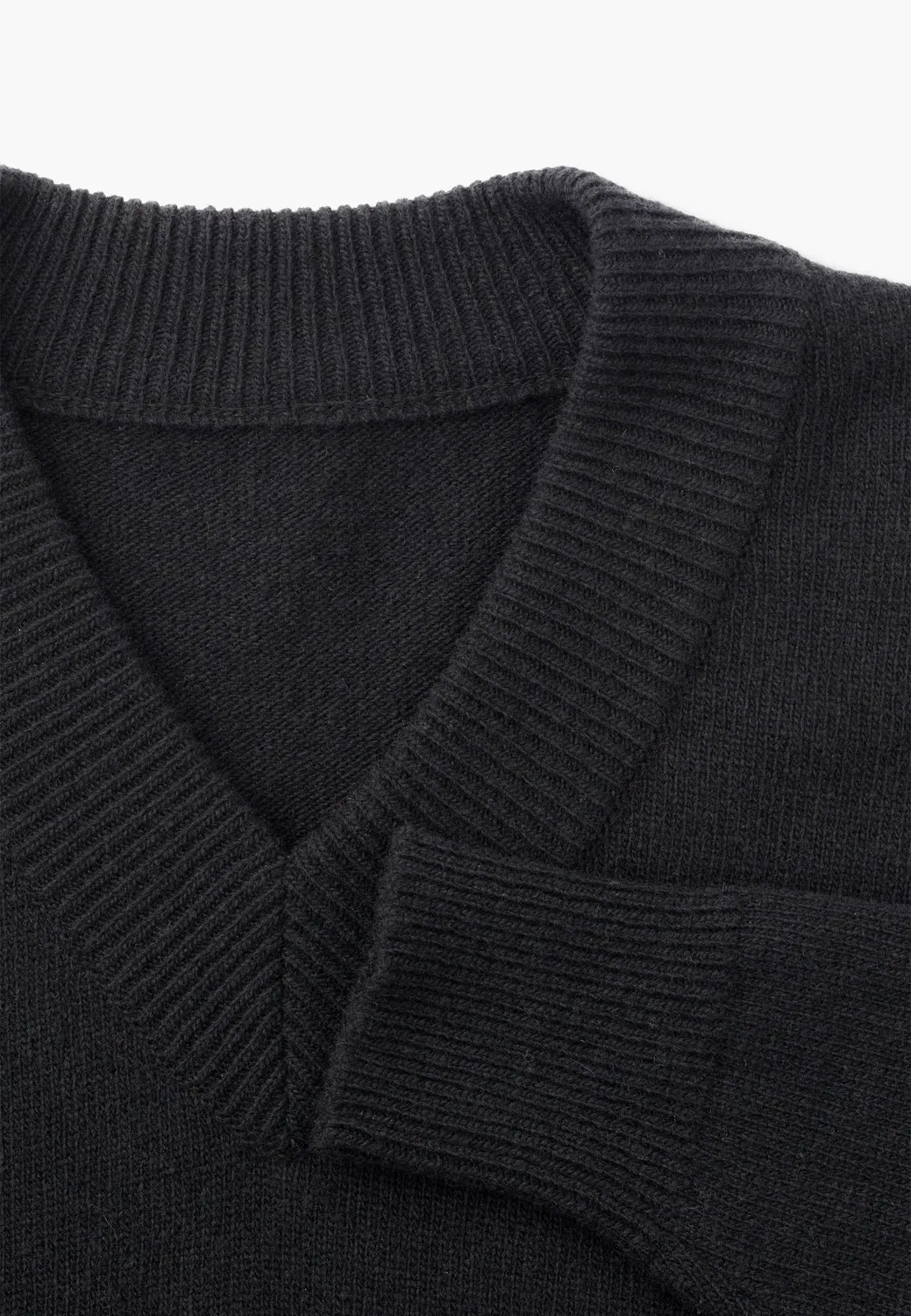 Laurie Iza 101167 sweater zwart wol V-hals