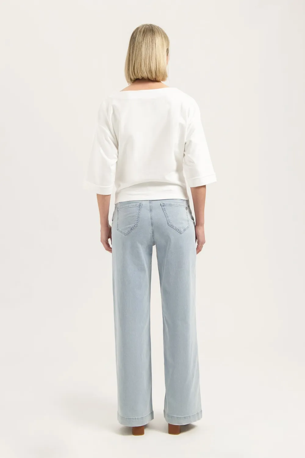 Florez Angela loose jeans soft blue wijd