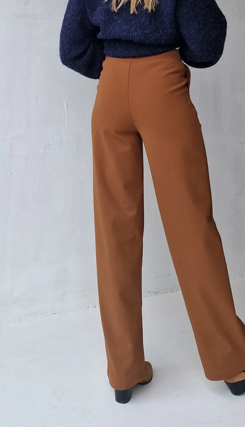 Langeleggings Wide Leg fleece broek camel lengtemaat 34-36