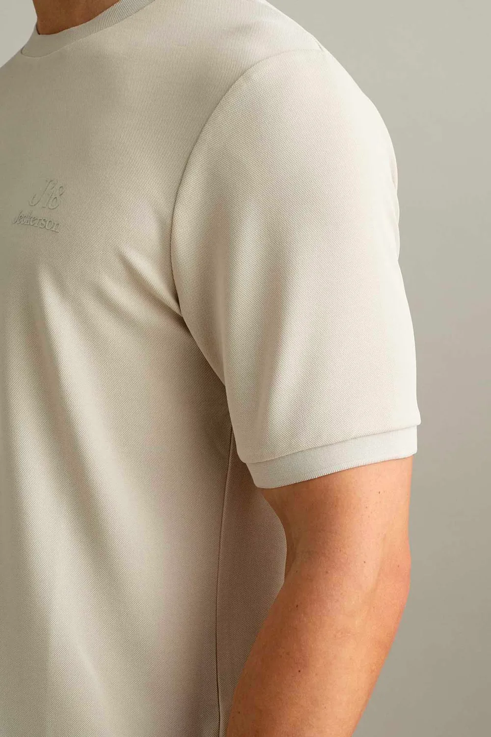 J18 T-shirt piquet beige licht technisch katoen