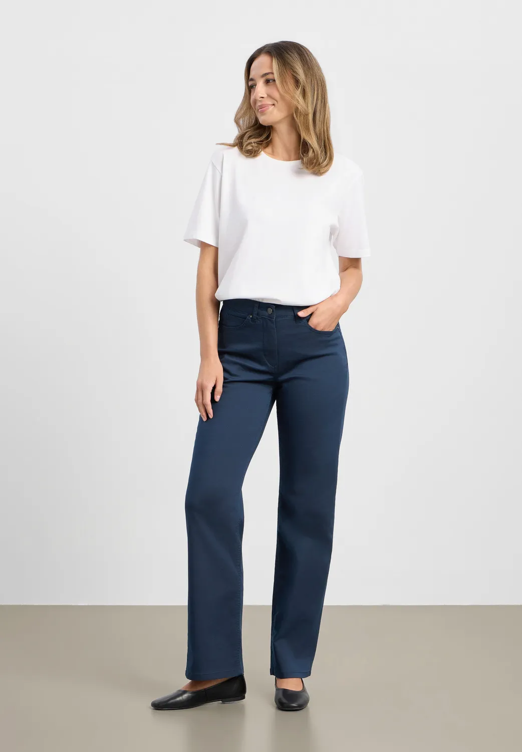 Laurie Amelia Straight ML broek navy stretch