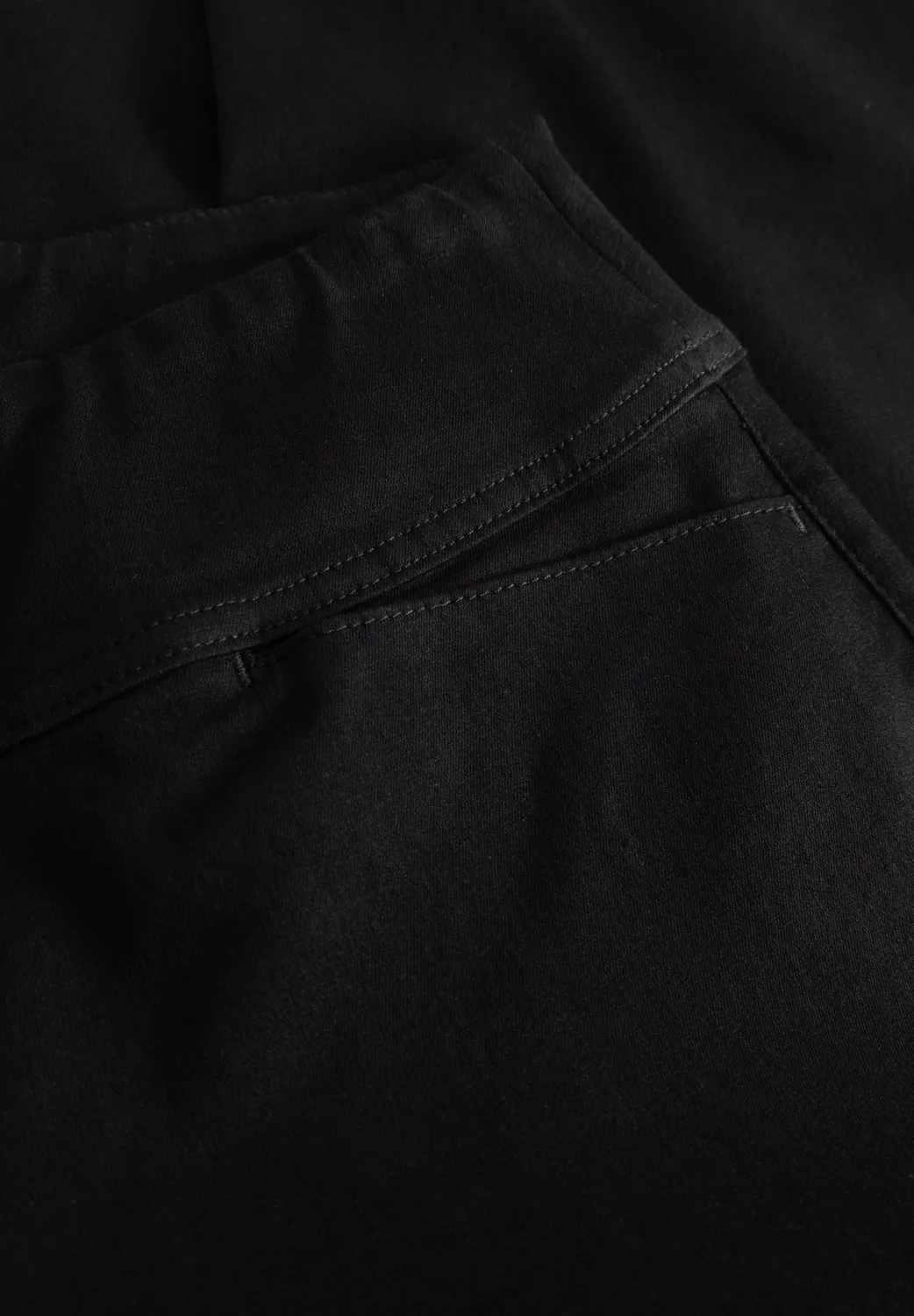 Laurie Thea Straight SL broek Black korte pijp