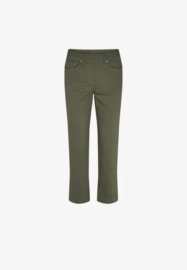 Laurie Hannah Regular 100761 broek Beetle Green extra kort