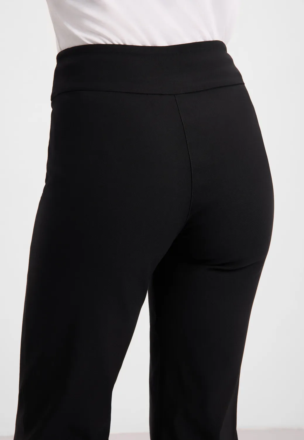 Laurie Thea Straight ML broek black medium lengte