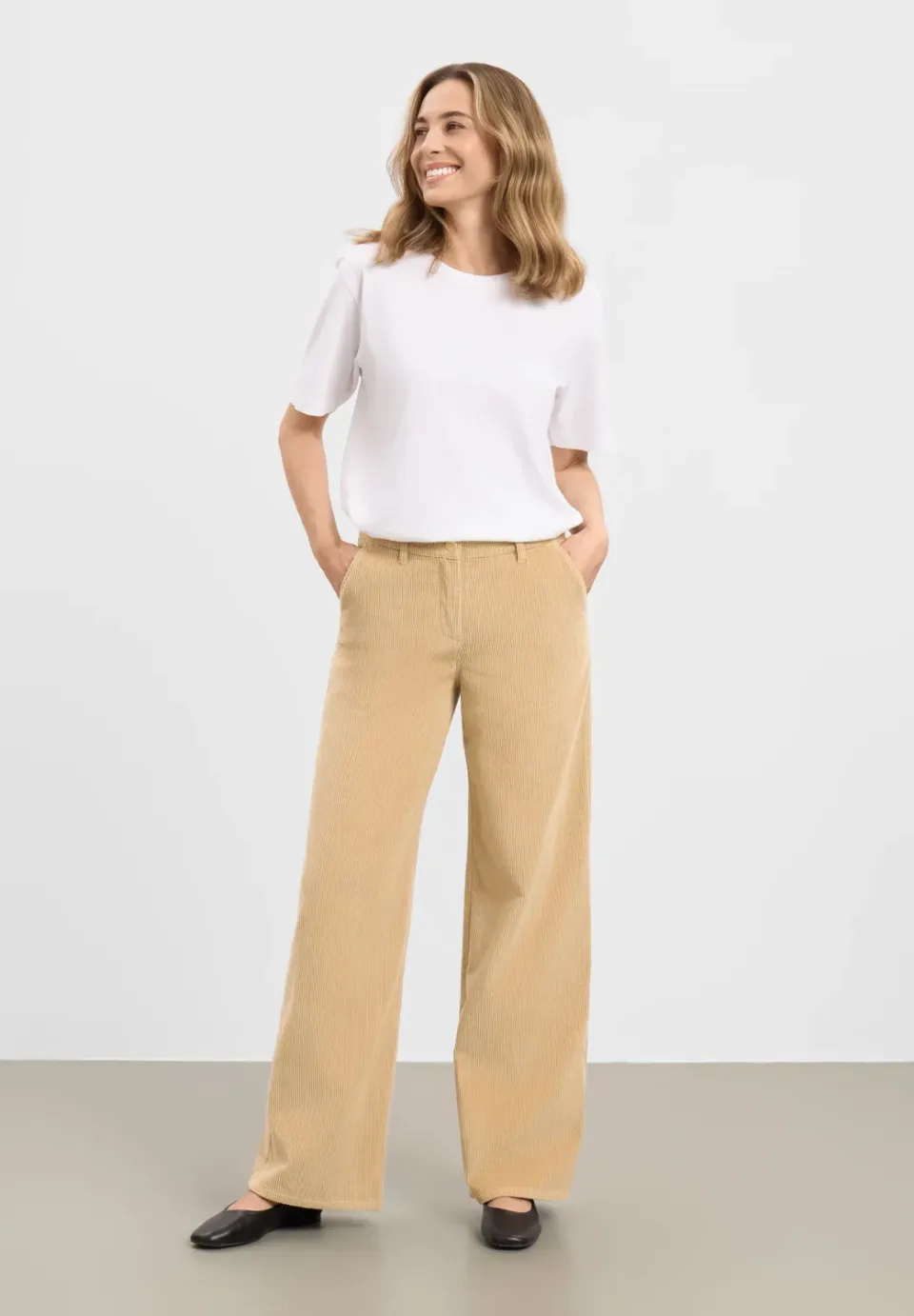 Laurie Charm Loose Corduroy ribbroek cafe latte medium
