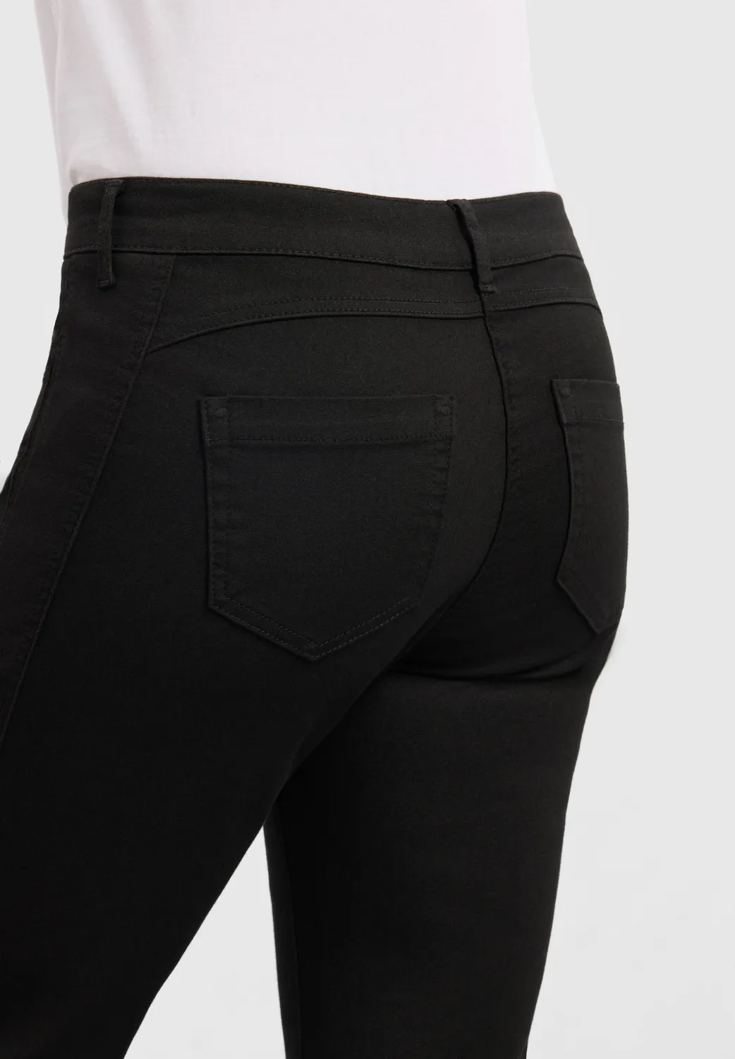 Laurie Serene 100623 Regular ML broek zwart 5-pocket
