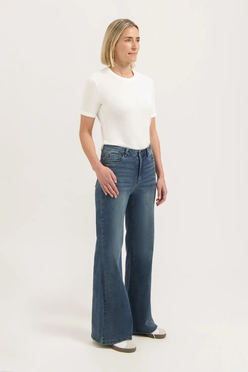 Florez Ana Flared Jeans Sky Hipe hoge taille