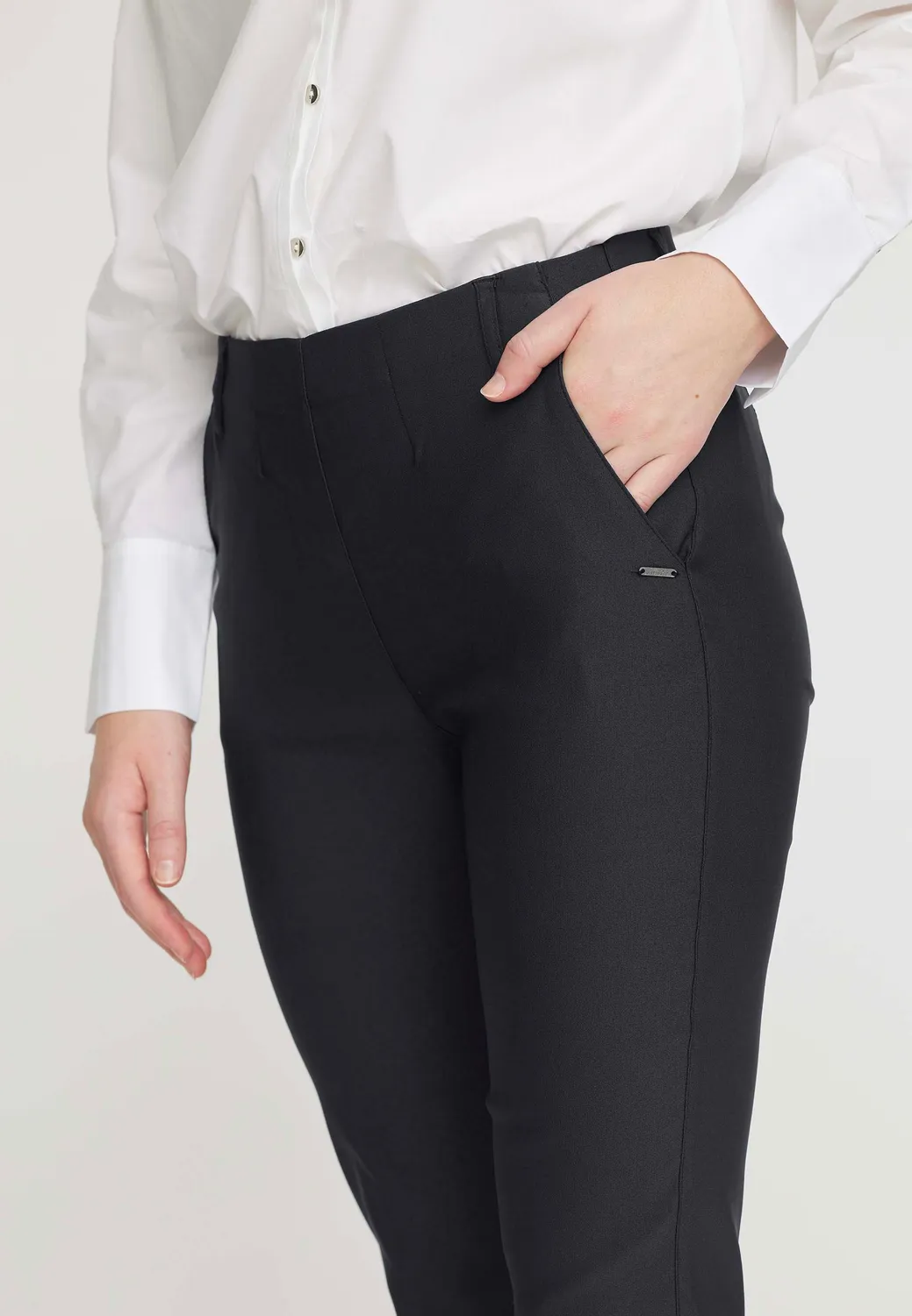 Laurie Elizabeth Slim CL broek Black cropped