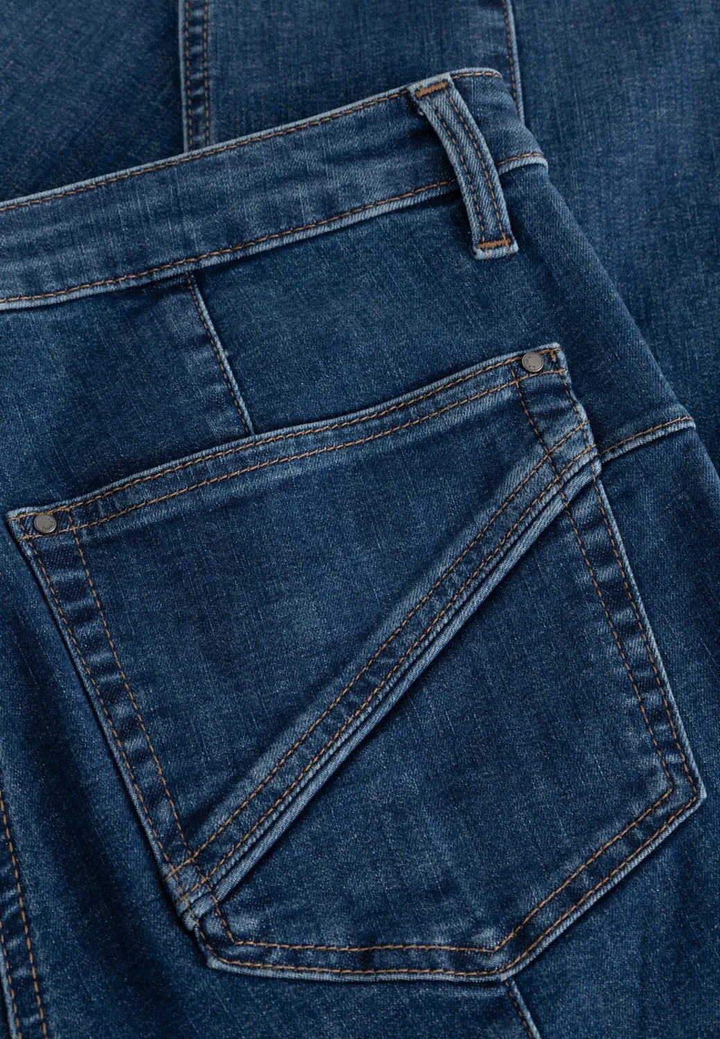 Laurie Slender Blanche Regular ML damesjeans Blue Denim