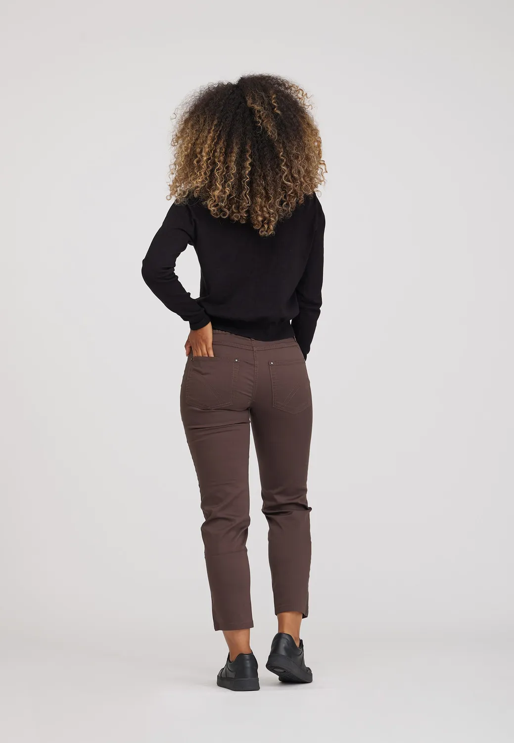 Laurie Hannah Regular XSL damesbroek bruin extra kort