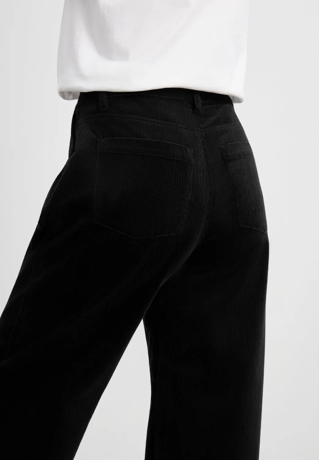 Laurie Charm Loose Corduroy ribbroek zwart medium