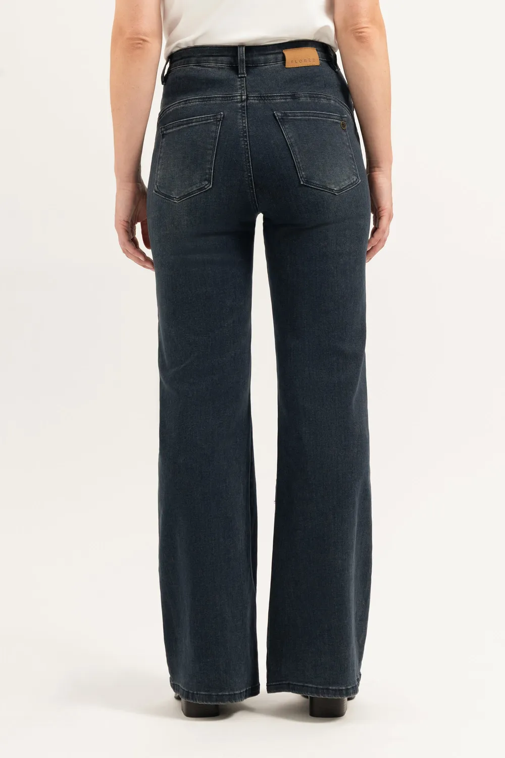Florez Ana flared jeans Classic Indigo wijd