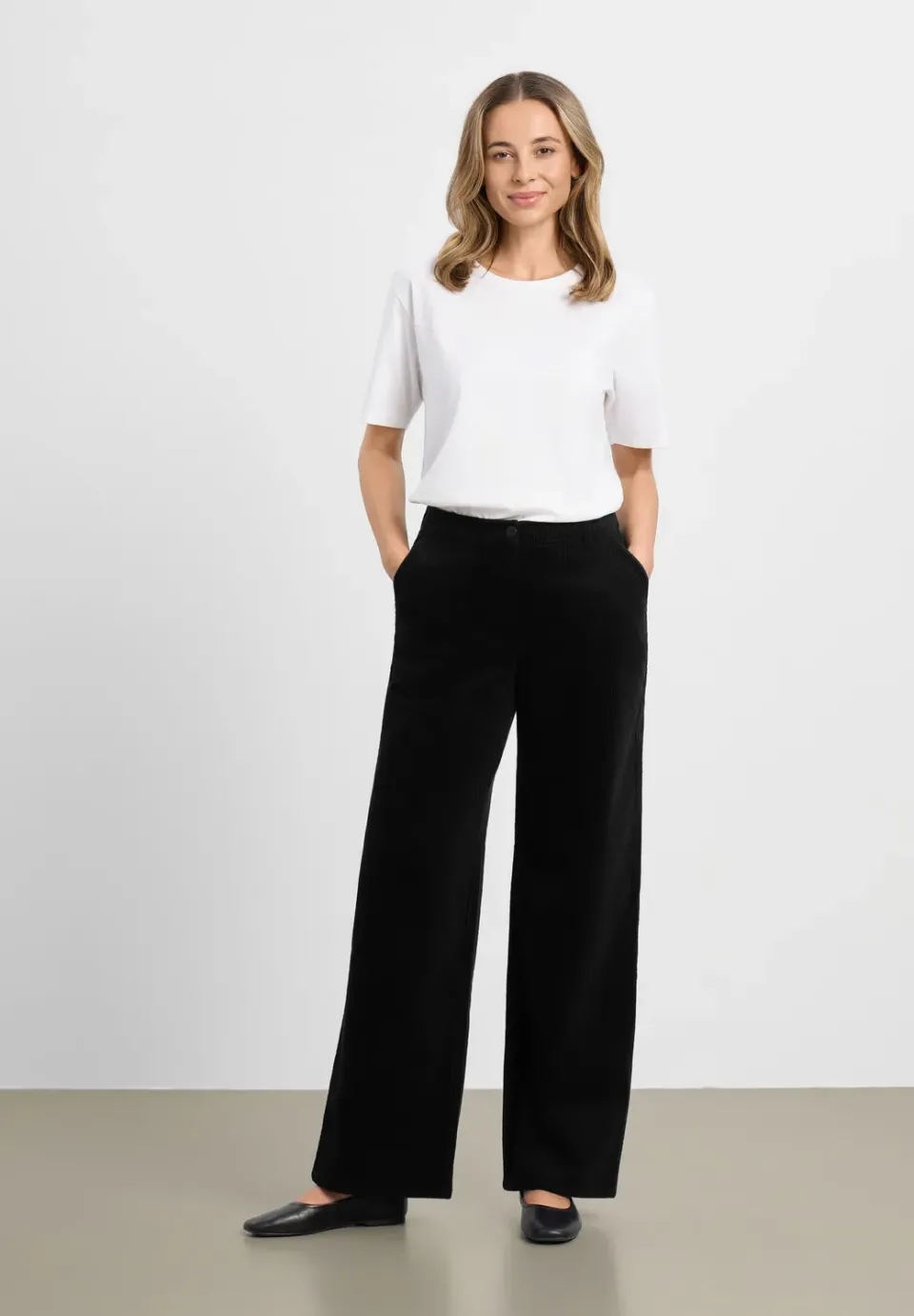 Laurie Charm Loose Corduroy ribbroek zwart medium