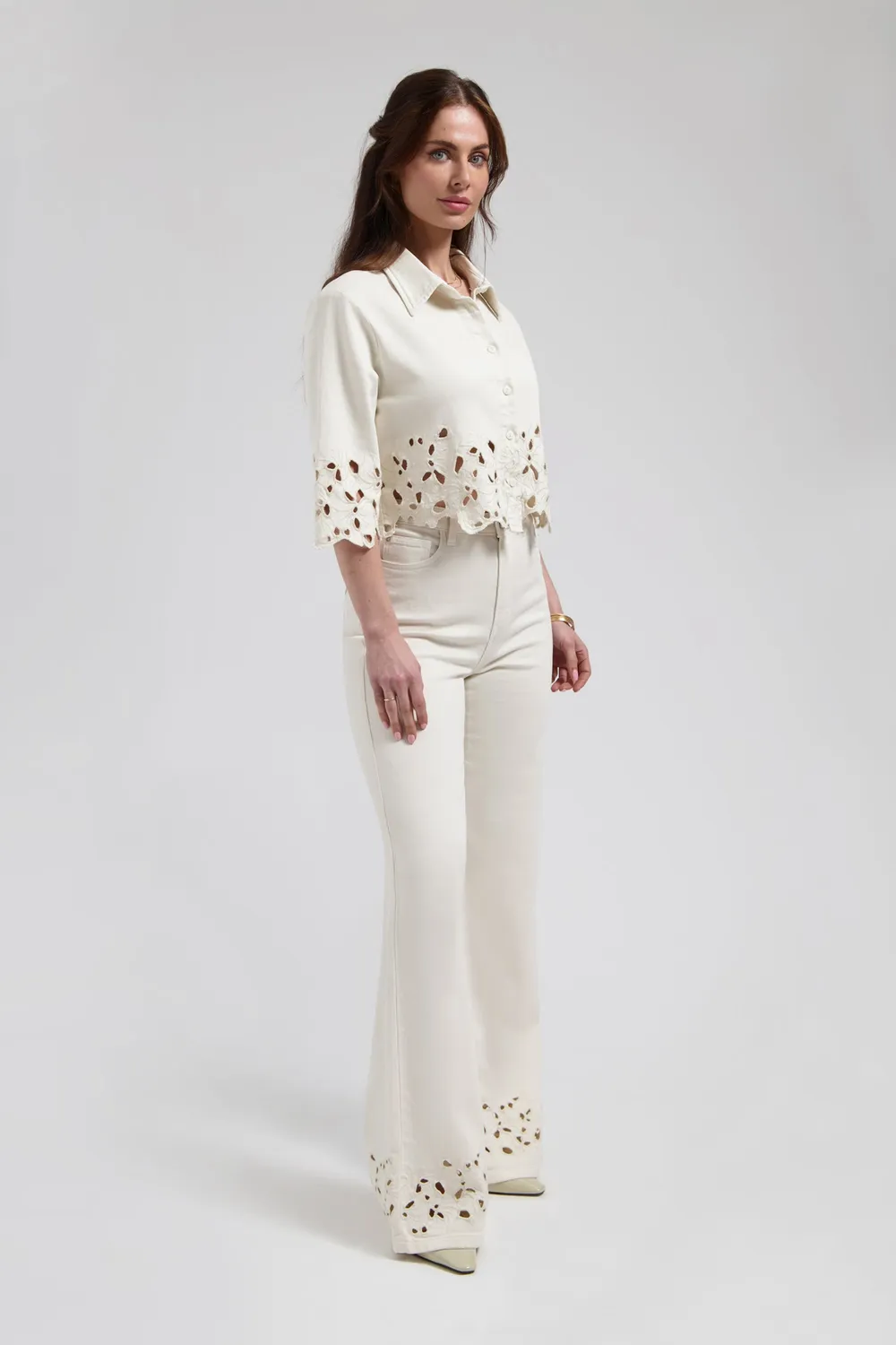 Florez Ana flared embro jeans soft white borduursel